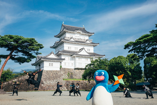 うしろの忍者に気づかぬはまペン