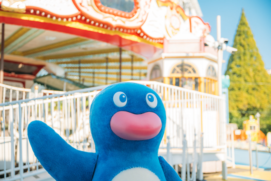 メリーゴーランドに興奮するはまペン