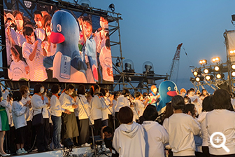 2022.6.2 今年は3年ぶりに花火も上がった開港祭。ステージでのダンスに、来場者とのふれあいに、大忙しのはまペンでした。